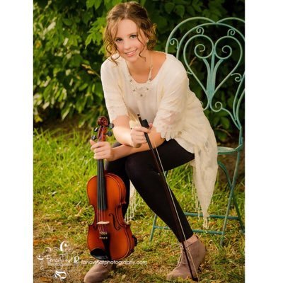 Profile Picture of Julia Leona Franklin (@jleonafrank) on Twitter