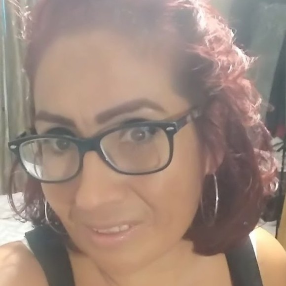 Profile Picture of Veronica Tripodi (@joeysgirl4eva) on Poshmark