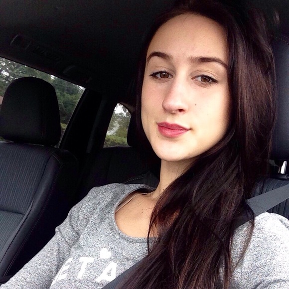 Profile Picture of Dragana Stancic (@stancic_dragana) on Poshmark