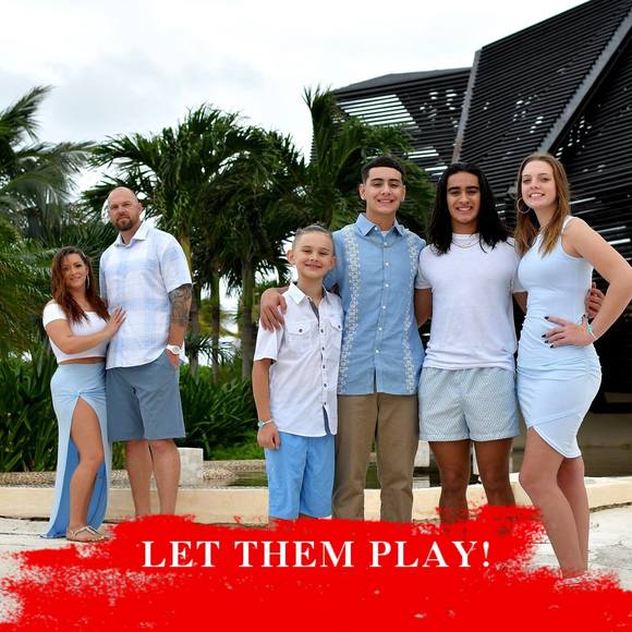 Profile Picture of Melissa jon Kimball (@sfpixxie) on Poshmark