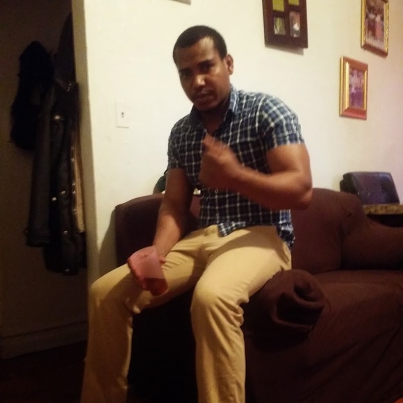 Profile Picture of Marc Berthoumieux (@berthoumieuxen) on Poshmark