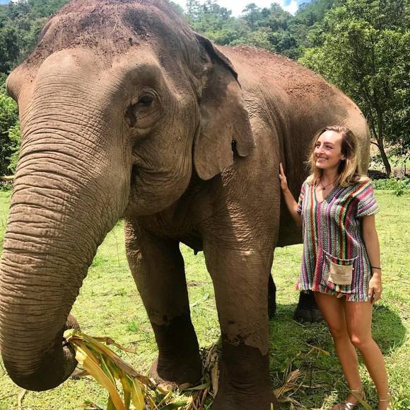 Profile Picture of Taylor Regehr (@tregehr) on Poshmark