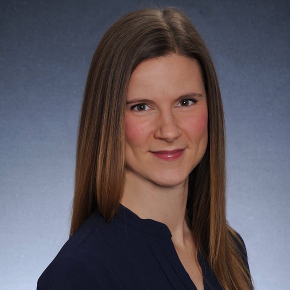 Profile Picture of Ashley Hamerlinck (@thiskidash) on Poshmark