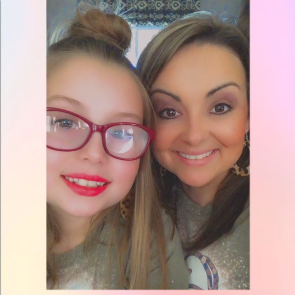 Stephanie Slaughter - Poshmark Profile Picture of Stephanie Slaughter (@steph_us_03) on Poshmark