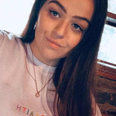 Profile Picture of 𝐿𝒶𝓊𝓇 💫 (@lauren_price96) on Twitter