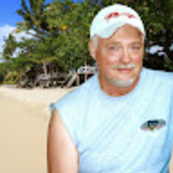 Profile Picture of Gregory Faust (@gfaust348) on Poshmark