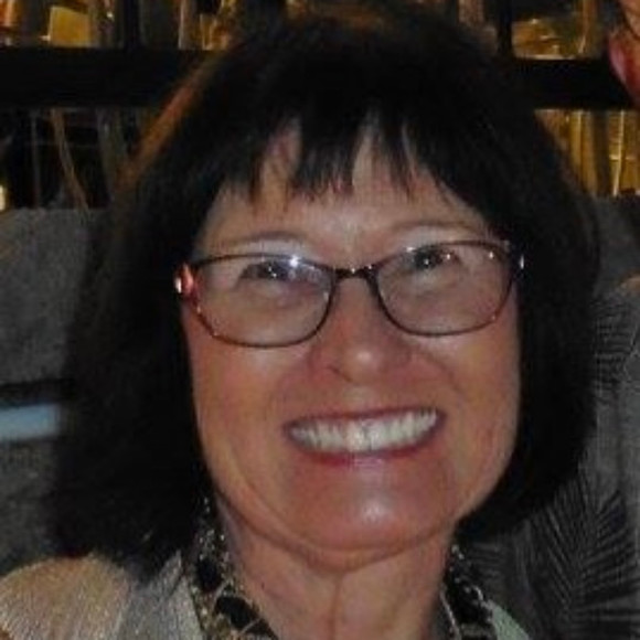 Profile Picture of Helen Roffle (@heleonwheels) on Poshmark