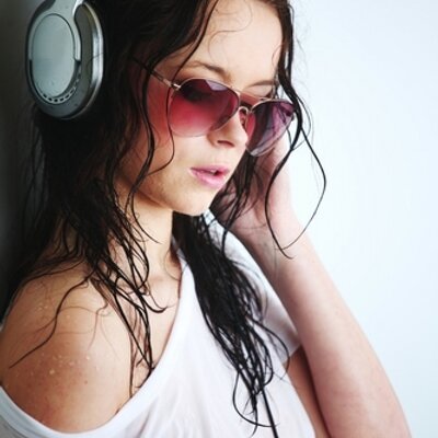 Profile Picture of Jenna Joy (@jennajoy5) on Twitter