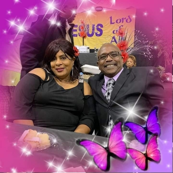 Profile Picture of Kim Claybrooks (@claybrooks58) on Poshmark