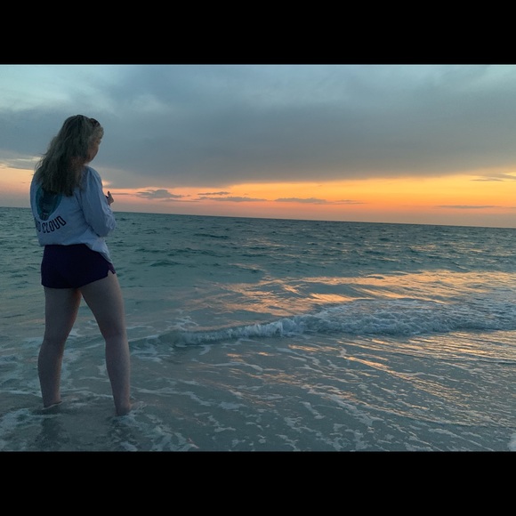 Profile Picture of Lybirtee Frankenfield (@lybee15) on Poshmark