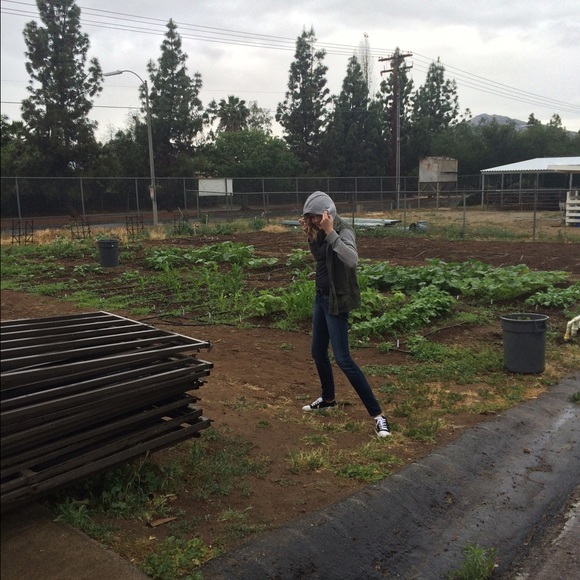 Profile Picture of Lizzie Bohnstedt (@lizzie090900) on Poshmark