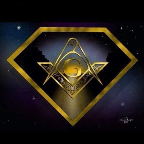 Profile Picture of Reggie Wigginssr (@reggiewigginssr) on Poshmark