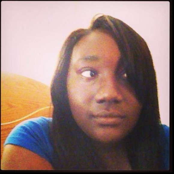 Profile Picture of Kayla Crawford (@kisse2090) on Poshmark