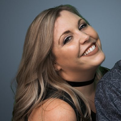 Profile Photo of Amanda 98.5 KRZ (@AmandaonAir) on Twitter