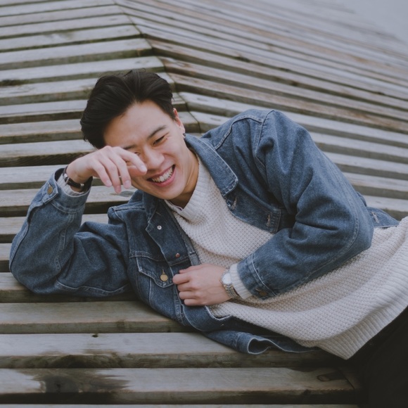 Profile Picture of Alexander Kim (@adankim) on Poshmark
