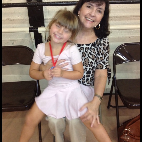 Profile Picture of Catherine Hurston (@calh29) on Poshmark