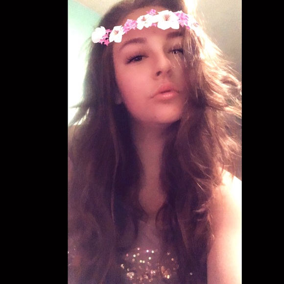 Profile Picture of Katelyn Waters (@katiebug61102) on Poshmark