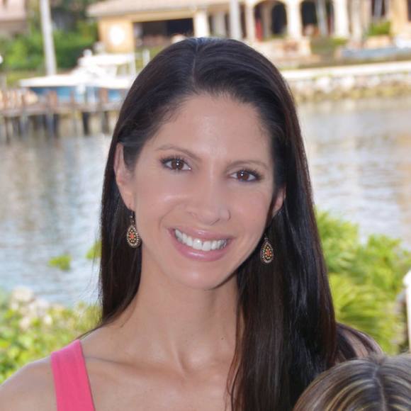 Profile Picture of Stacey Crout (@stacey58) on Poshmark