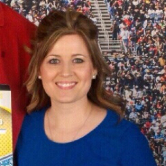 Profile Picture of Kasey Middlemas (@kasey_kay09) on Poshmark