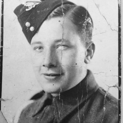 Profile Picture of Neil Brooks  💛 💙 (@damsraid) on Twitter