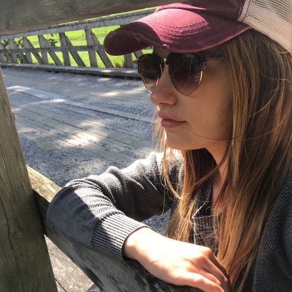 Profile Picture of Erikah Lennox (@kah4226) on Poshmark
