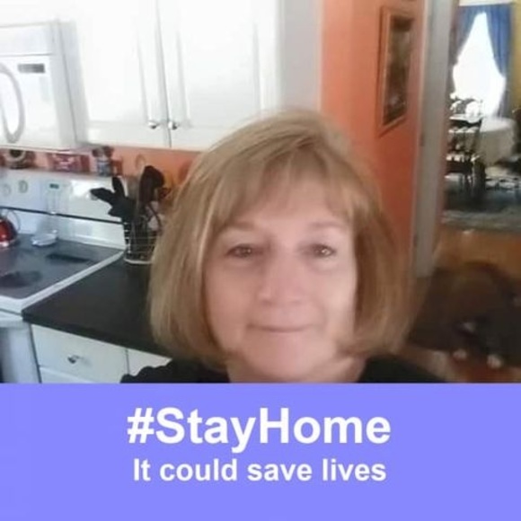 Profile Picture of Michelle Toczylowski (@mammaski157) on Poshmark