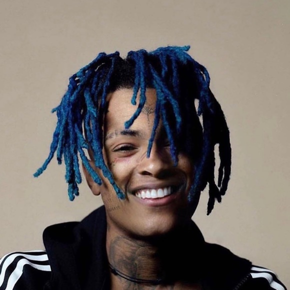 Profile Picture of Richard Zubiate (@manz88) on Poshmark