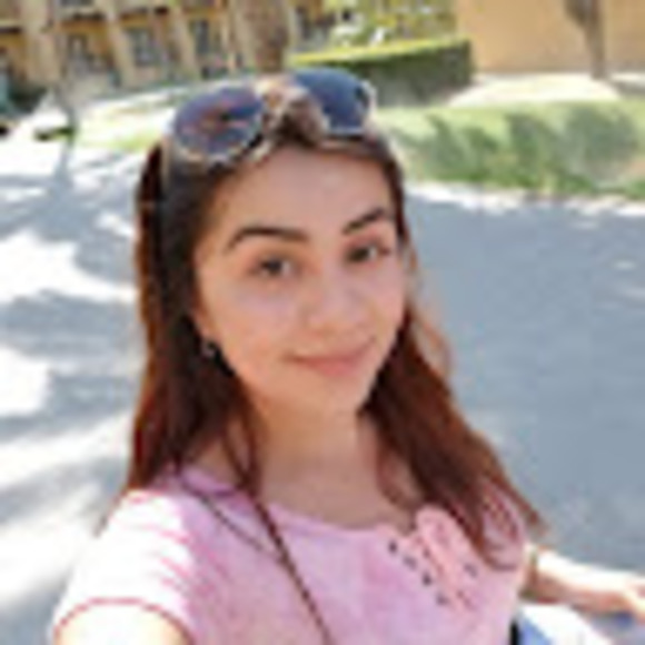 Profile Picture of Mayra Ledesma (@mledesma234) on Poshmark