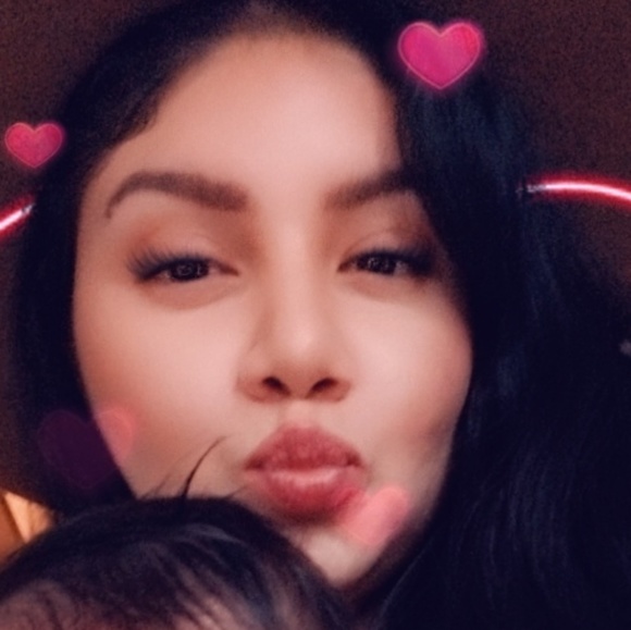 Profile Picture of Drusilla Moreno (@dmoreno9) on Poshmark