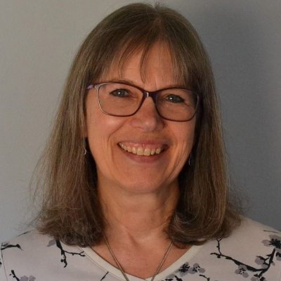 Profile Picture of Pamela Gunter (@libraripam) on Twitter