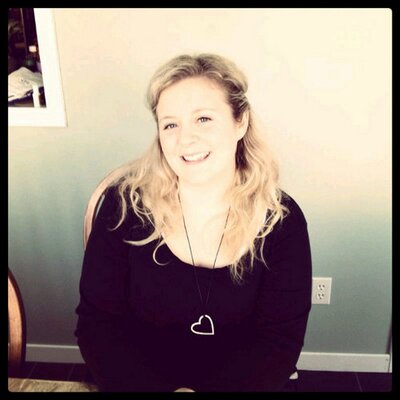 Profile Photo of Rachel Ewing (@RachelMaireE) on Twitter