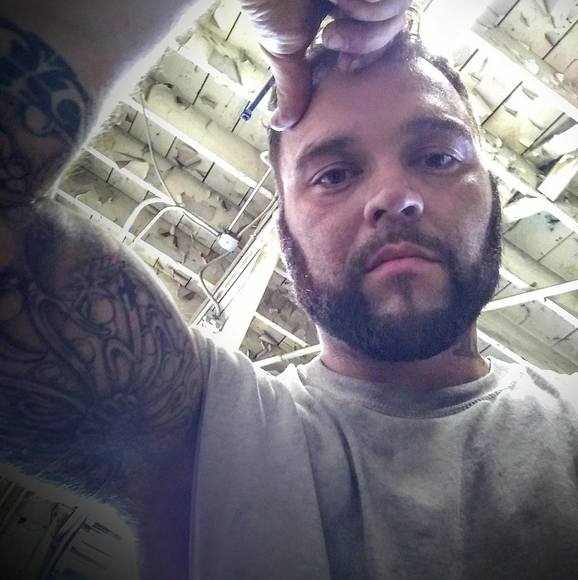 Profile Picture of James Britt (@roughneck1956) on Poshmark