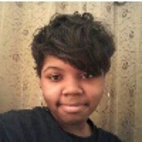 Profile Picture of Gracen Guice (@beat_ofmy_own) on Poshmark