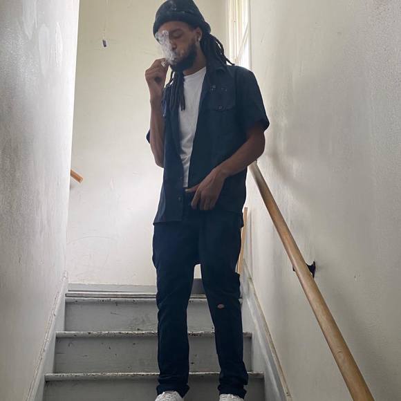 Profile Picture of Jordell Jbandz (@jordell18) on Poshmark