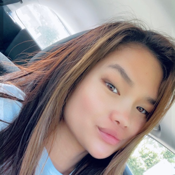 Profile Picture of Renn Minicucci (@rennminicucci) on Poshmark