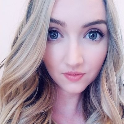 Profile Picture of Hope Carney (@hopelesslypale) on Twitter