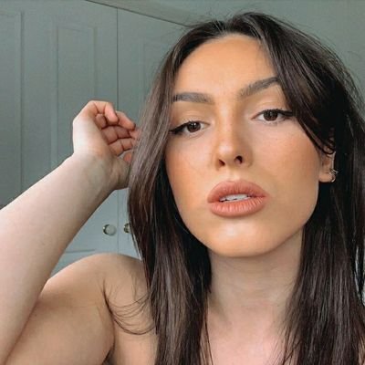 Profile Picture of Elena (@Adam99423286) on Twitter