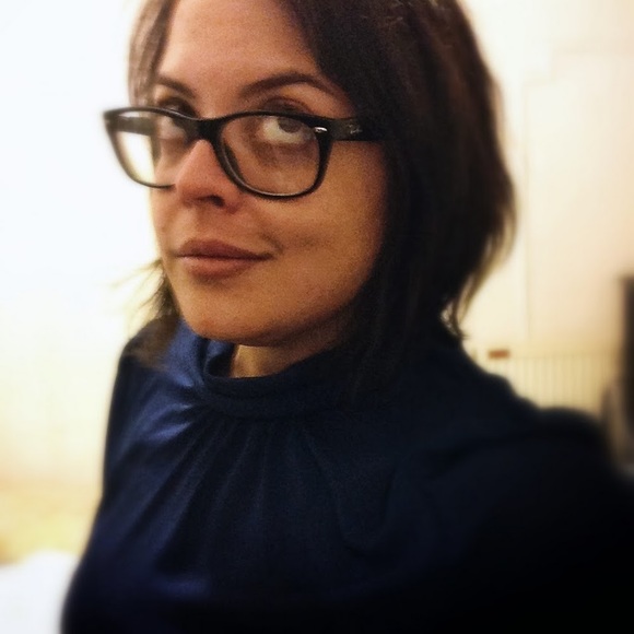 Profile Picture of Elizabeth Kelleher (@lizzi212) on Poshmark