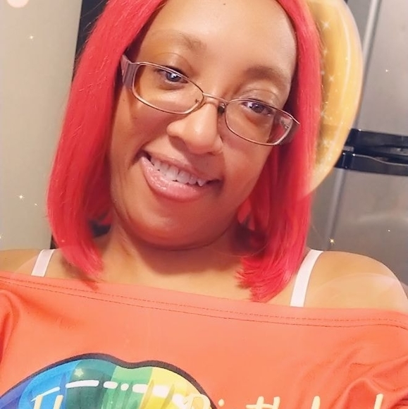 Profile Picture of Cori Redmond-allen (@cori1983) on Poshmark