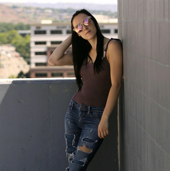 Profile Picture of Alexandria Cameron (@alexinthedesert) on Poshmark