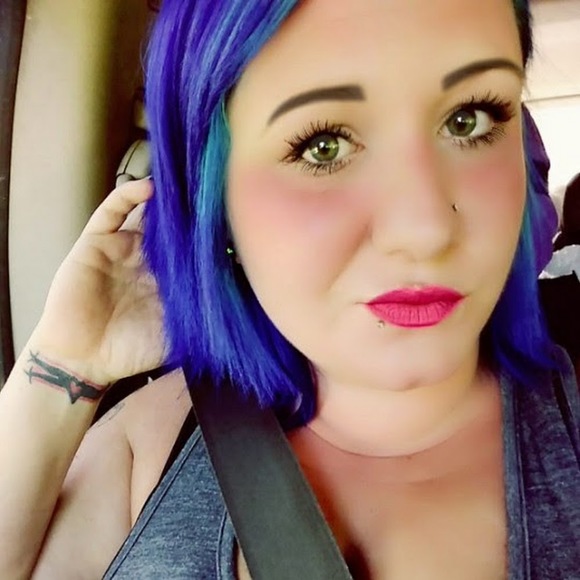 Profile Picture of Christian Wiggins (@christianh259) on Poshmark