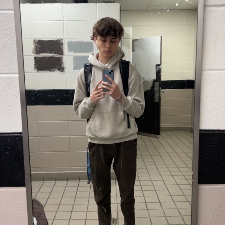 Profile Picture of chris hendricks (@chr1s01_10) on Tiktok
