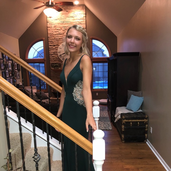 Profile Picture of Peyton Stiener (@stienerpey) on Poshmark