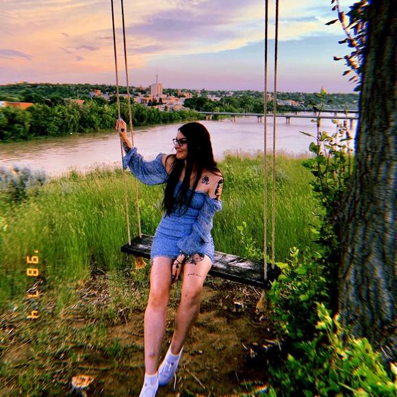 Profile Picture of Shayla Alexander (@shaylaalexan320) on Poshmark