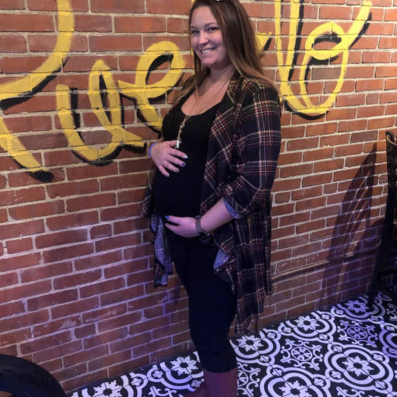 Chasity Rosas - Poshmark Profile Picture of Chasity Rosas (@jazzychazzy) on Poshmark