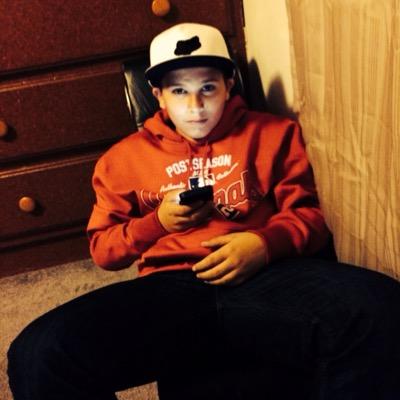 Josh Senger - Twitter Profile Picture of Josh Senger (@EscaperyTM) on Twitter