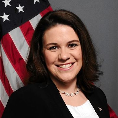 Profile Picture of Katherine Decker (@katieadecker) on Twitter