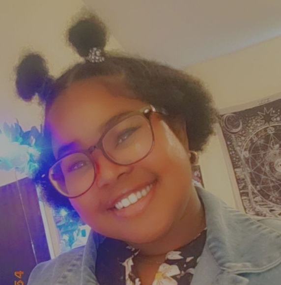 Profile Picture of Bryanni Gray (@bryannigray) on Poshmark