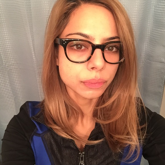 Profile Picture of Sumi Tohan (@sumicat27) on Poshmark