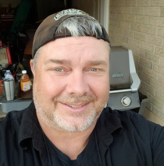 Profile Picture of Carl Swanson (@cactusman0001) on Poshmark